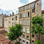 Croix-Rousse lovely nest