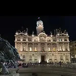 Chic & Elegance Lyon Centre