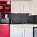 Appartement Fonctionnel Et Bien Situe, Coeur 6Eme