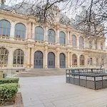 Caractere Et Raffine En Hypercentre