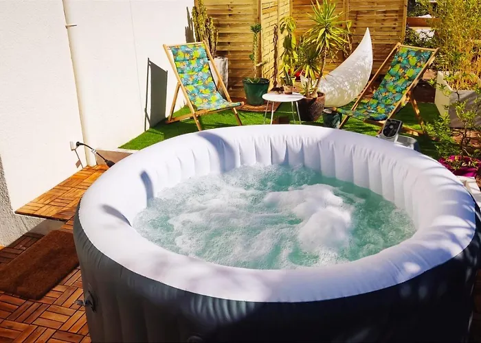 Superbe Appartement Avec Jacuzzi Avec Jardin Prive