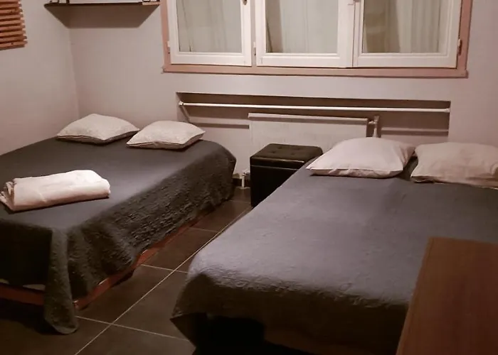 Grand Appartement Fonctionnel Et Calme Sur Lyon8 A 2 Pas Du Metro