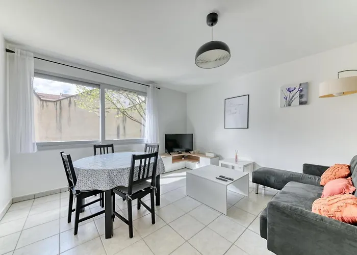 Appartement Residence Quartier Vilette Paul Bert Box Garage
