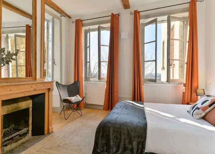 Beau Duplex Avec Jardin Et Vue