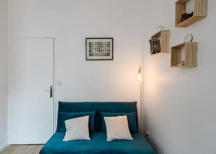Bright, Relaxing City-Centre Apartment Ail