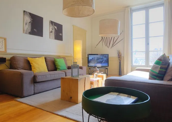 Riva Lofts And Suites