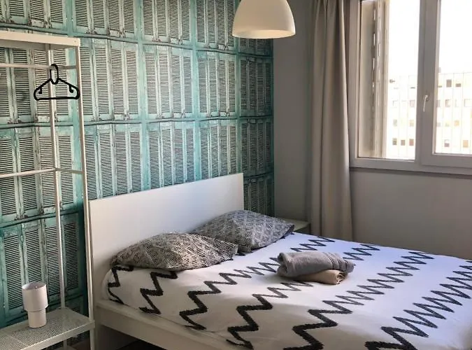 Chambre Privee-Appartement Partage-Lyon 8 Etats-Unis-Viviani