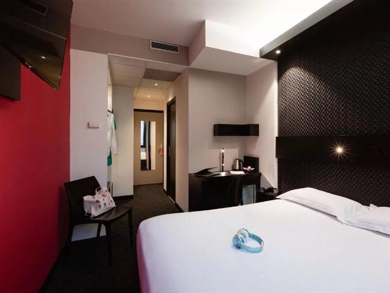 De Noailles Hotel