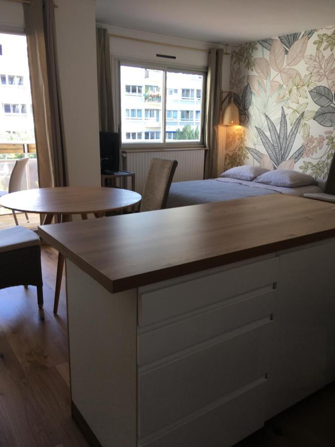 Apartment Logement Chic - 6 Brotteaux - Arrivee Autonome - Equipe