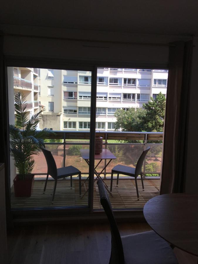 Logement Chic - 6 Brotteaux - Arrivee Autonome - Equipe Apartment
