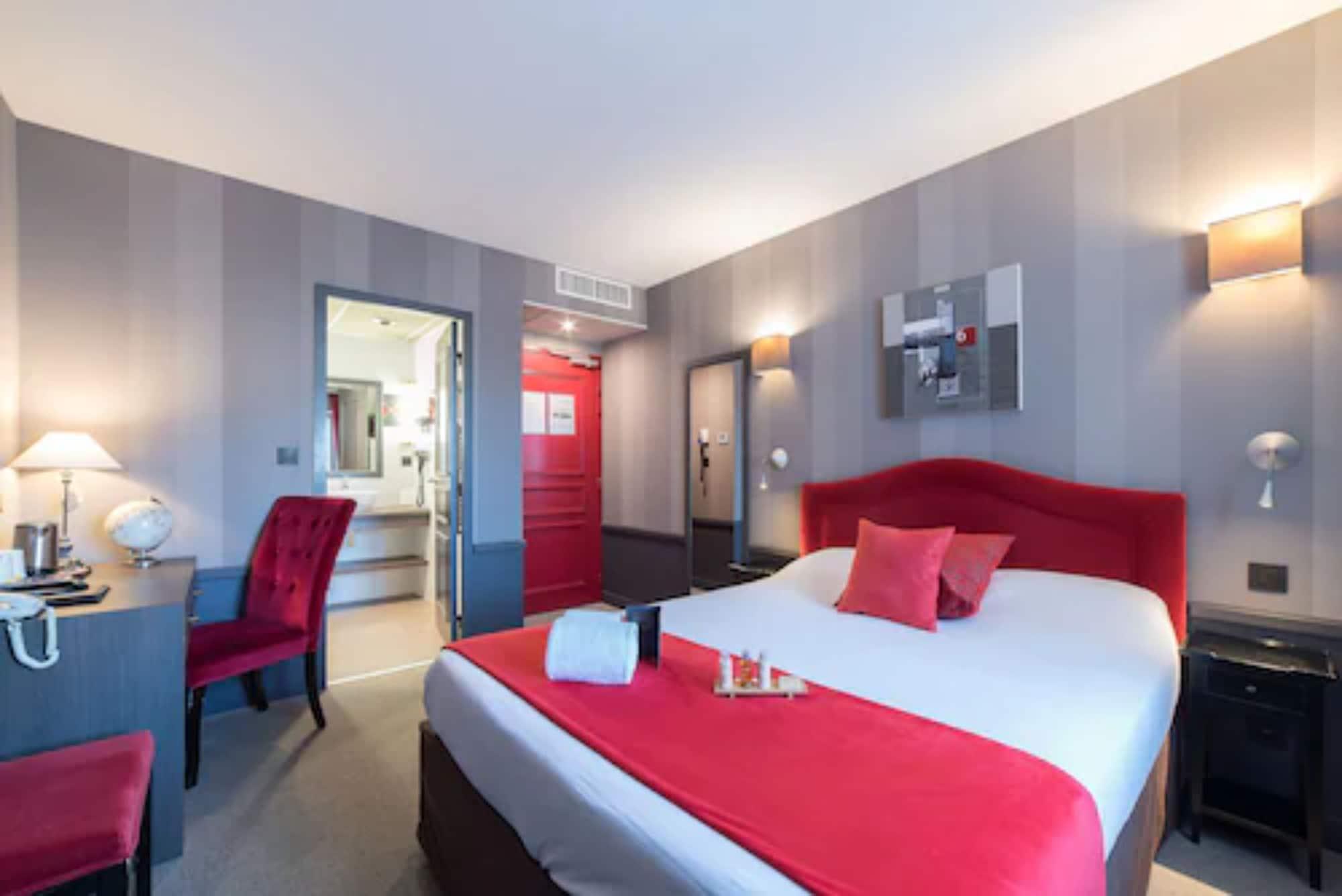 Alexandra Hotel 4*