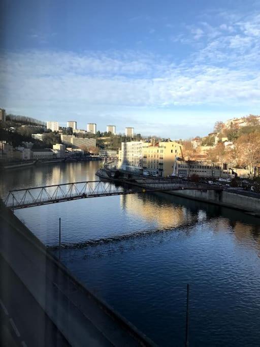 Vue Sur L'eau *