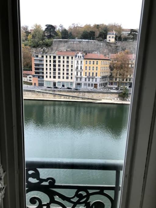 Vue Sur L'eau Appartement Lyon