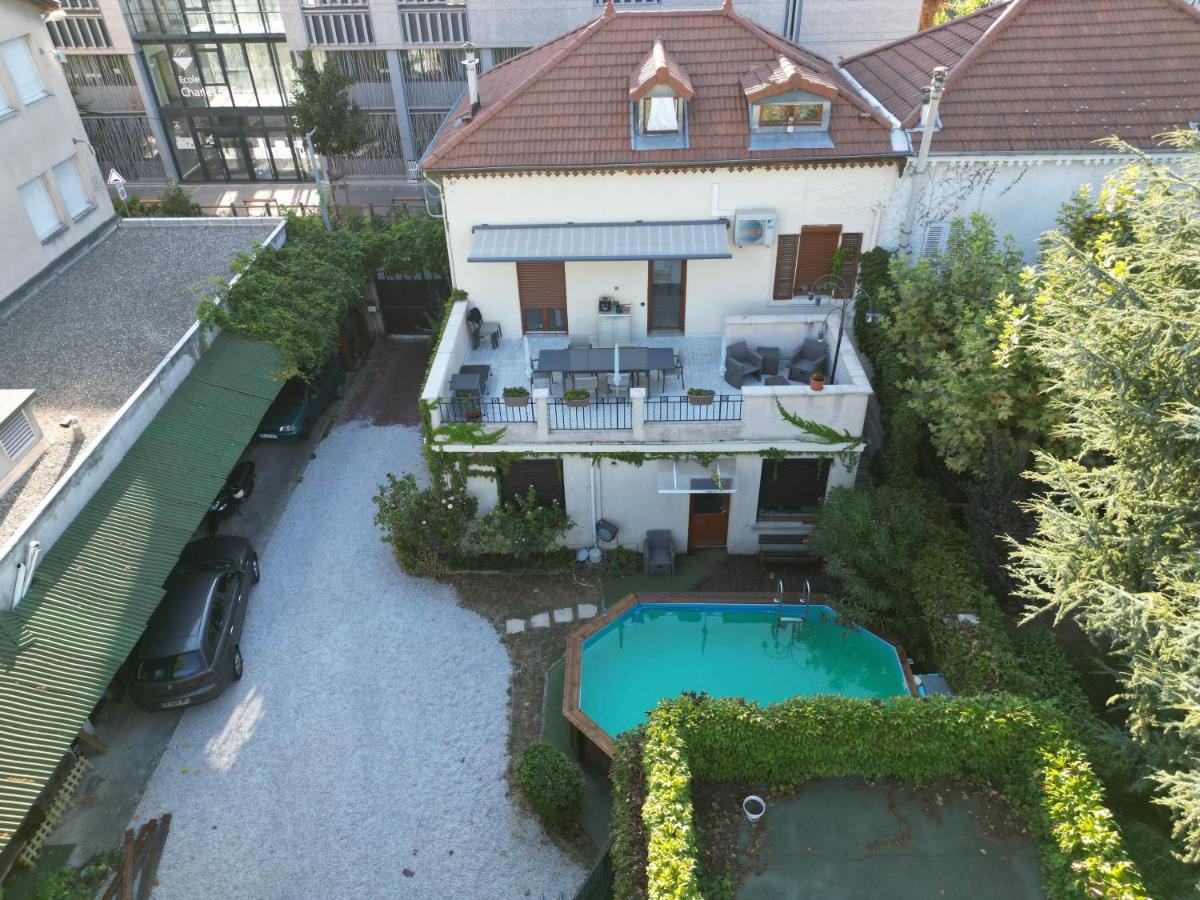 Clos Feuillat 2* Lyon