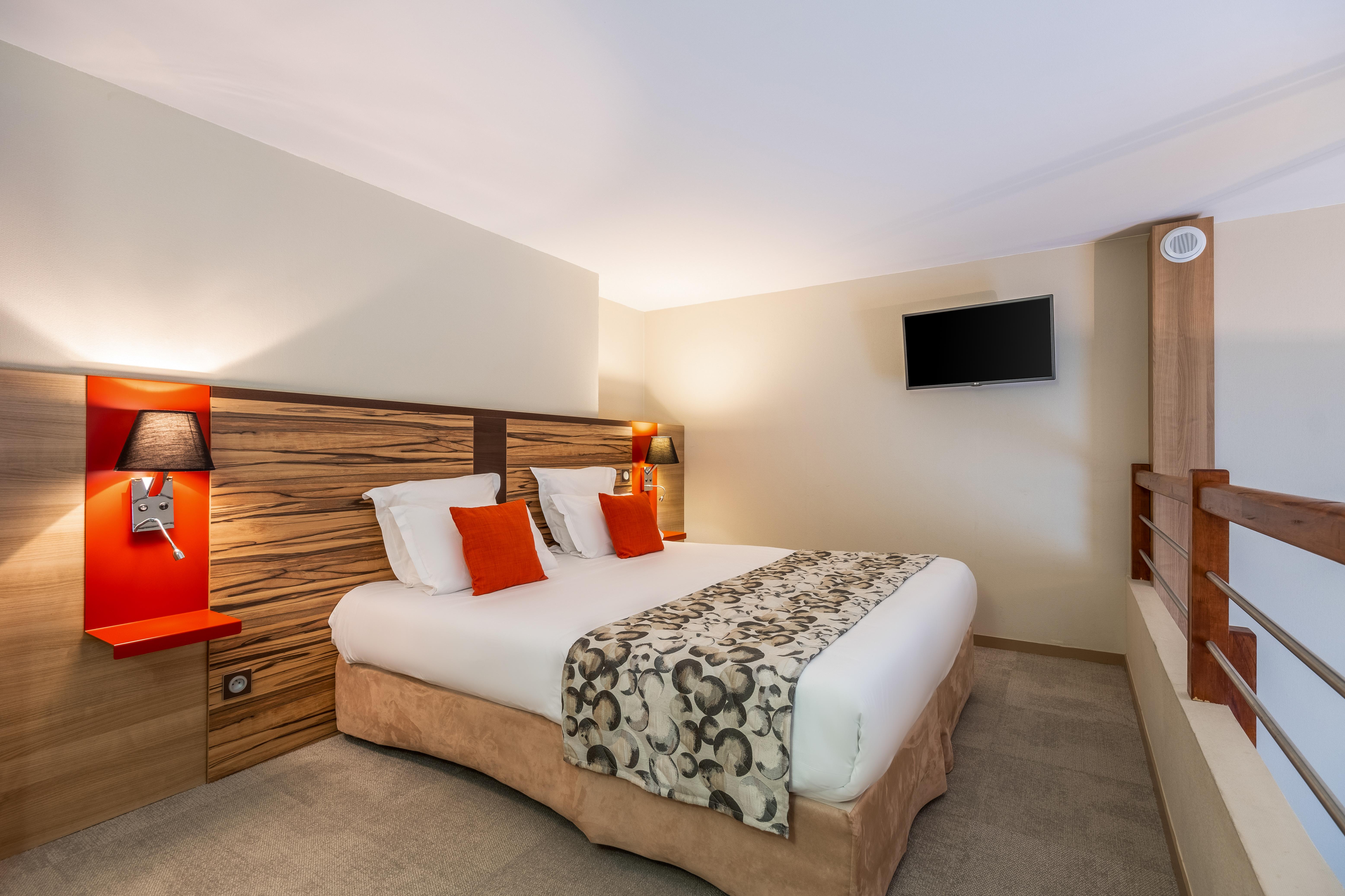 Adagio Patio Confluence 4*