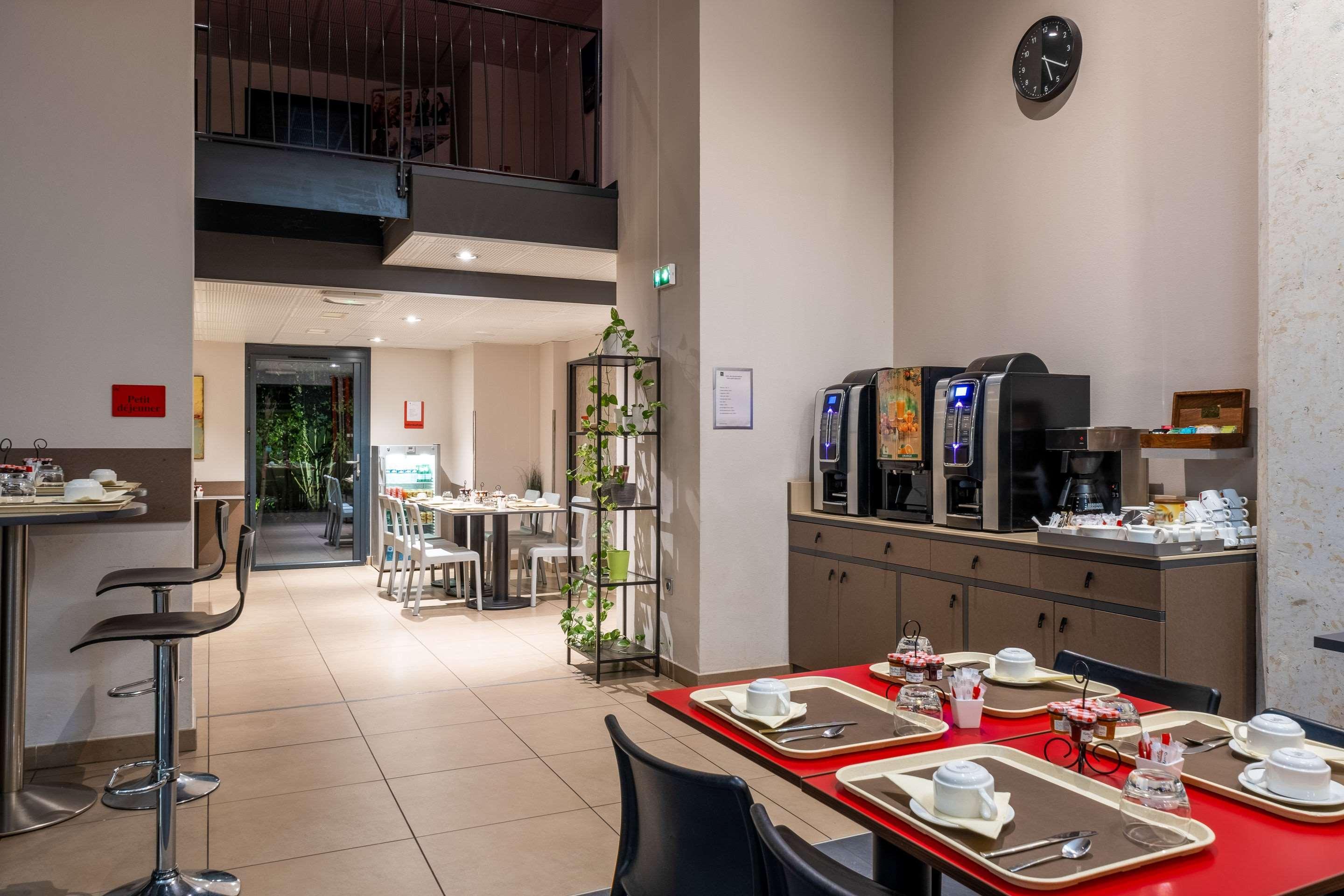 Adagio Patio Confluence Aparthotel 4*