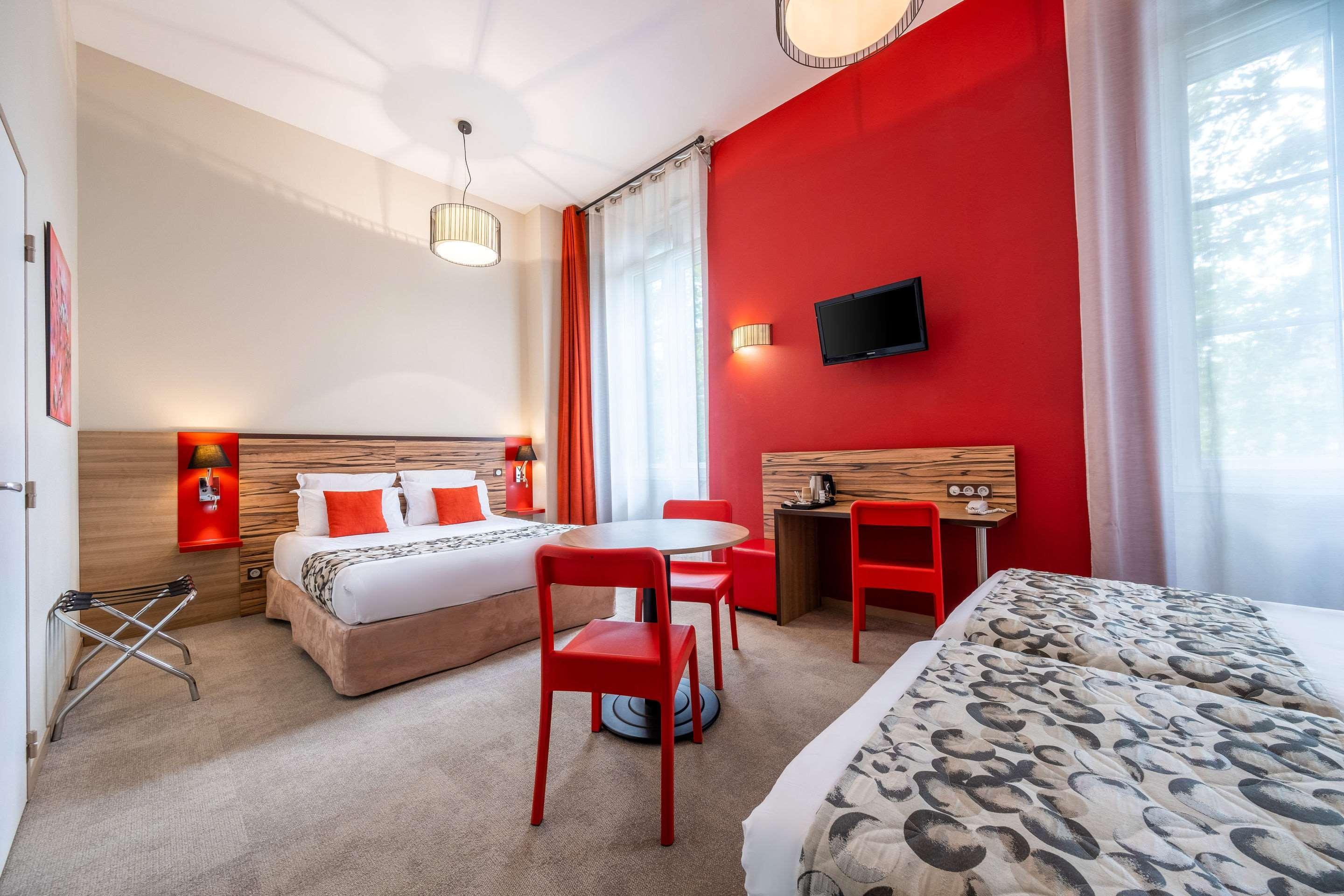 Adagio Patio Confluence Aparthotel 4*