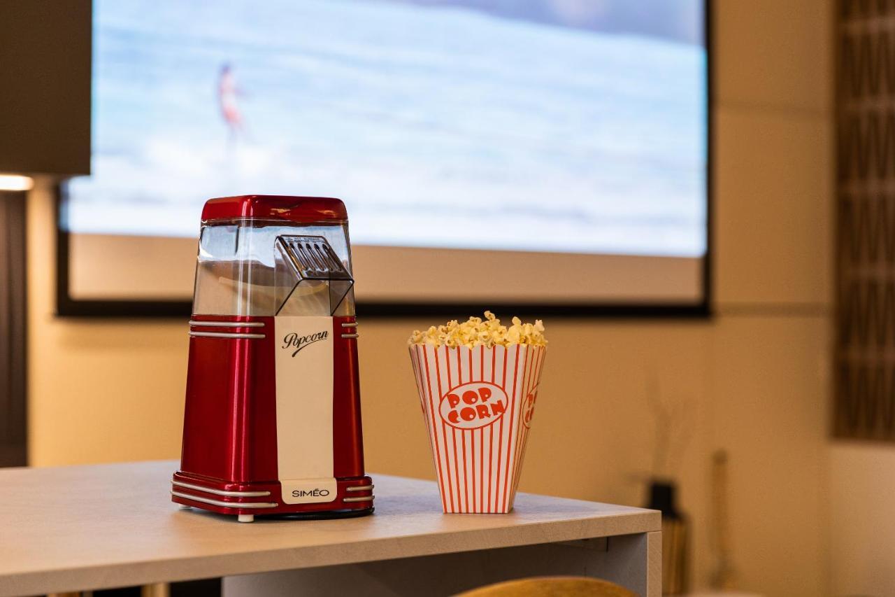 Host Le Lumiere Spa&cinéma Apartment