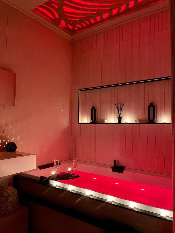 Host Le Lumiere Spa&cinéma Apartment