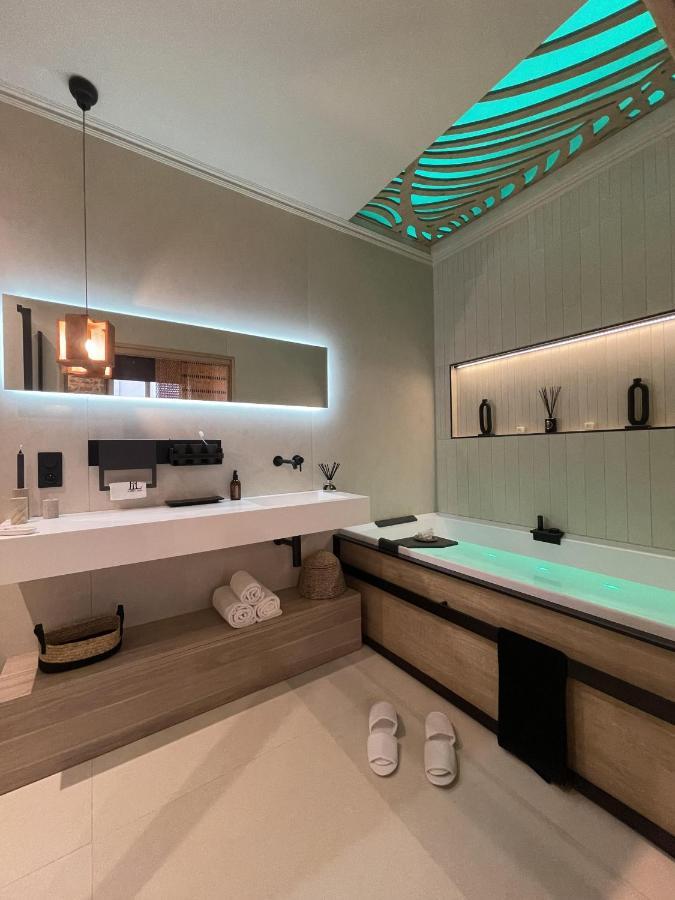 Host Le Lumiere Spa&cinéma * Lyon