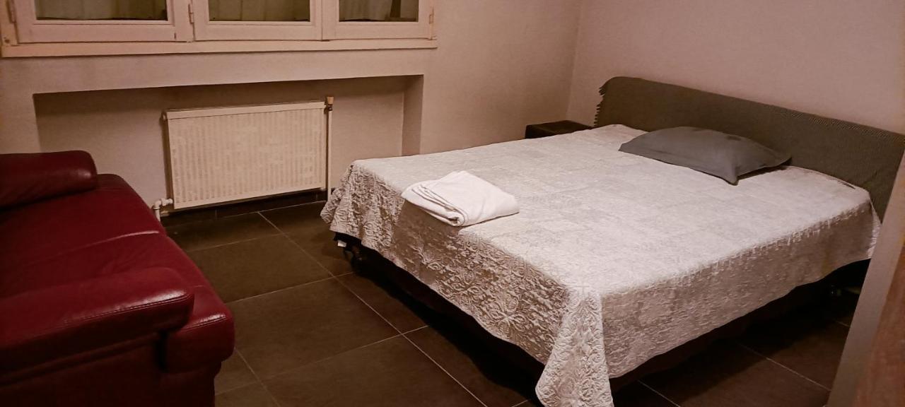 Grand Fonctionnel Et Calme Sur Lyon8 A 2 Pas Du Metro Apartment *