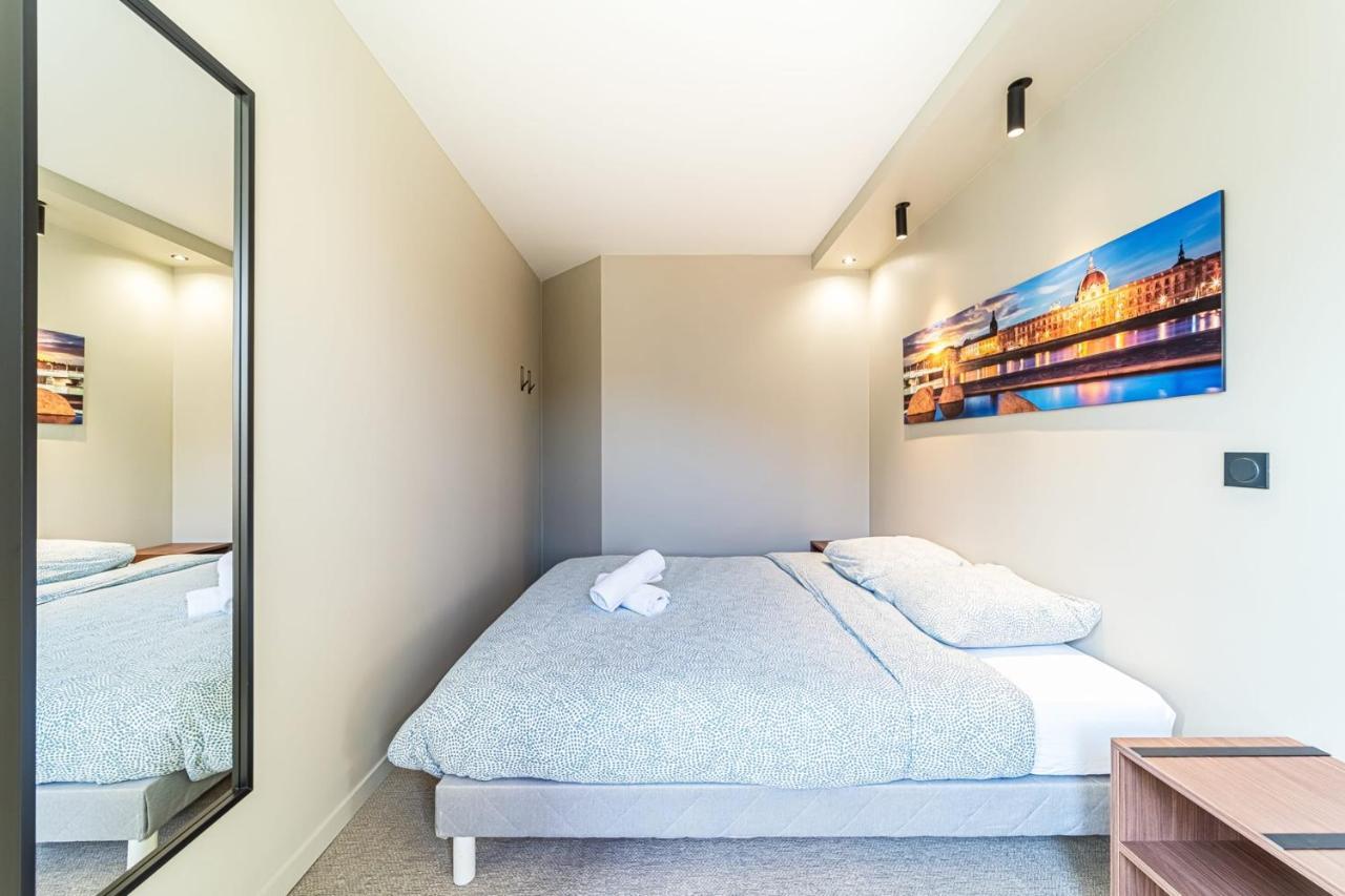Apartment Escape In The Heart Of 4 People With Balcony Part-dieu Lyon