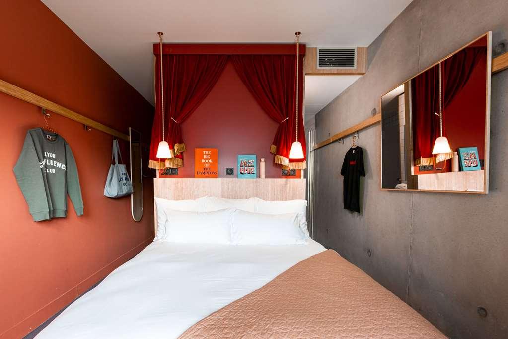 Mob Confluence Hotel 3*