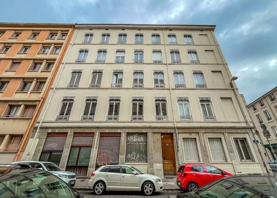 Apartment For 4 People With View Of Fourviere Ail