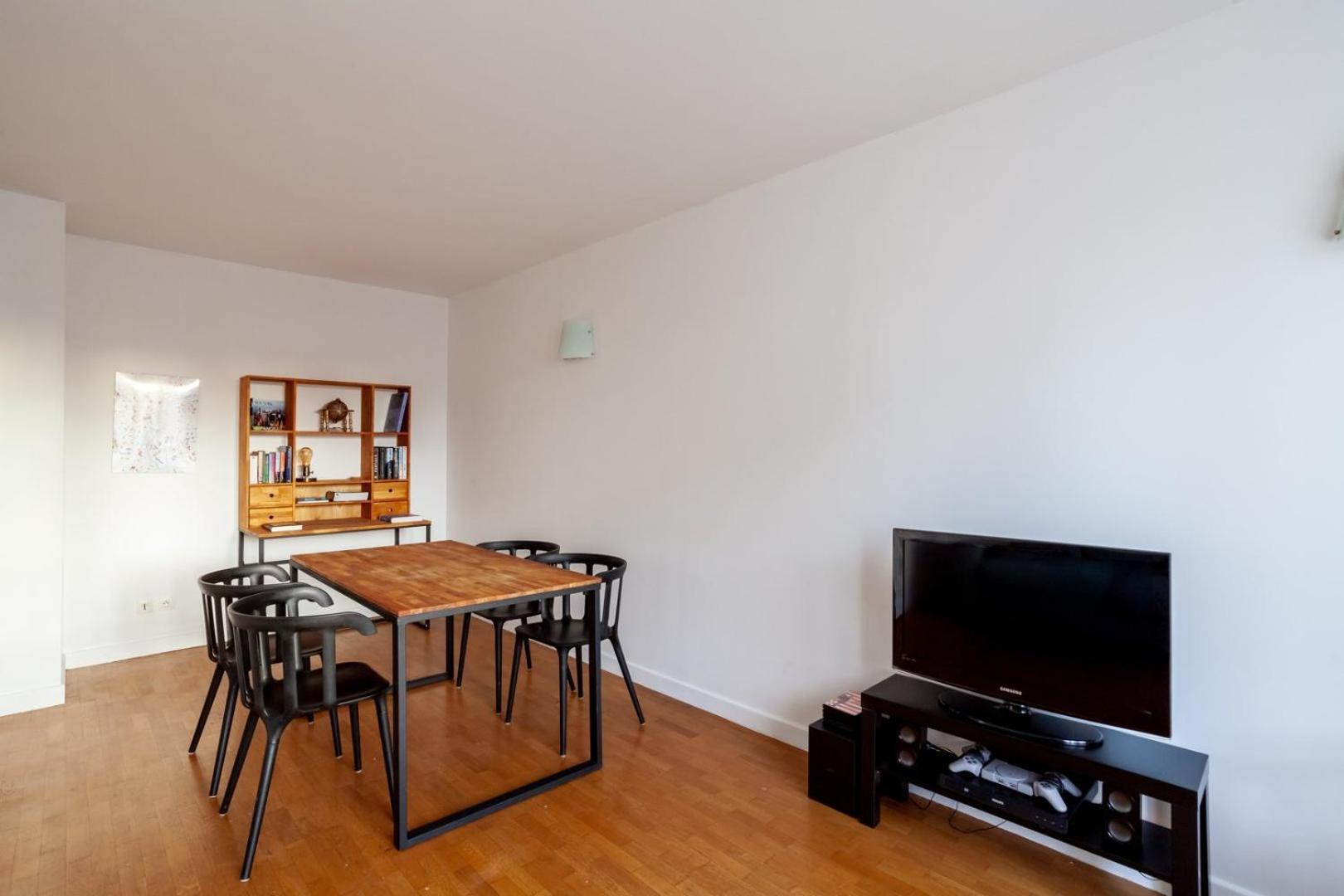 Spacious 1br | Near City Center & Baby-friendly! Apartamento