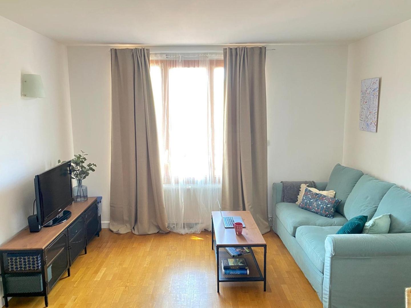 Spacious 1br | Near City Center & Baby-friendly! Apartamento *