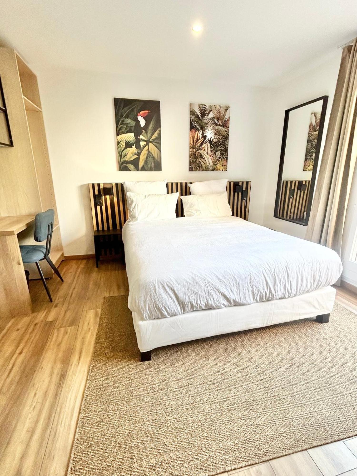 Appartement 100m Gare Part-dieu/terrasse/parking Prive *