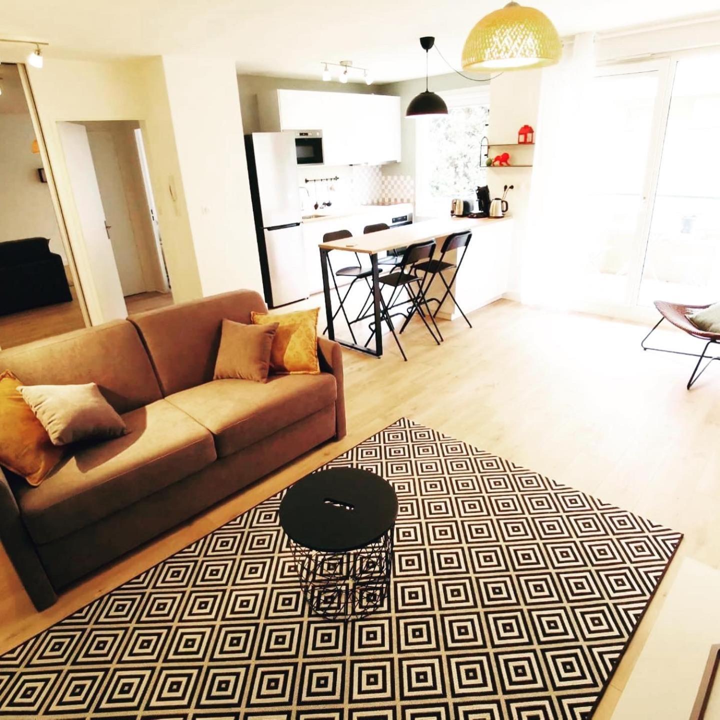 Apartment Part-dieu : Splendide 2 Pieces Calme Sur Verdure