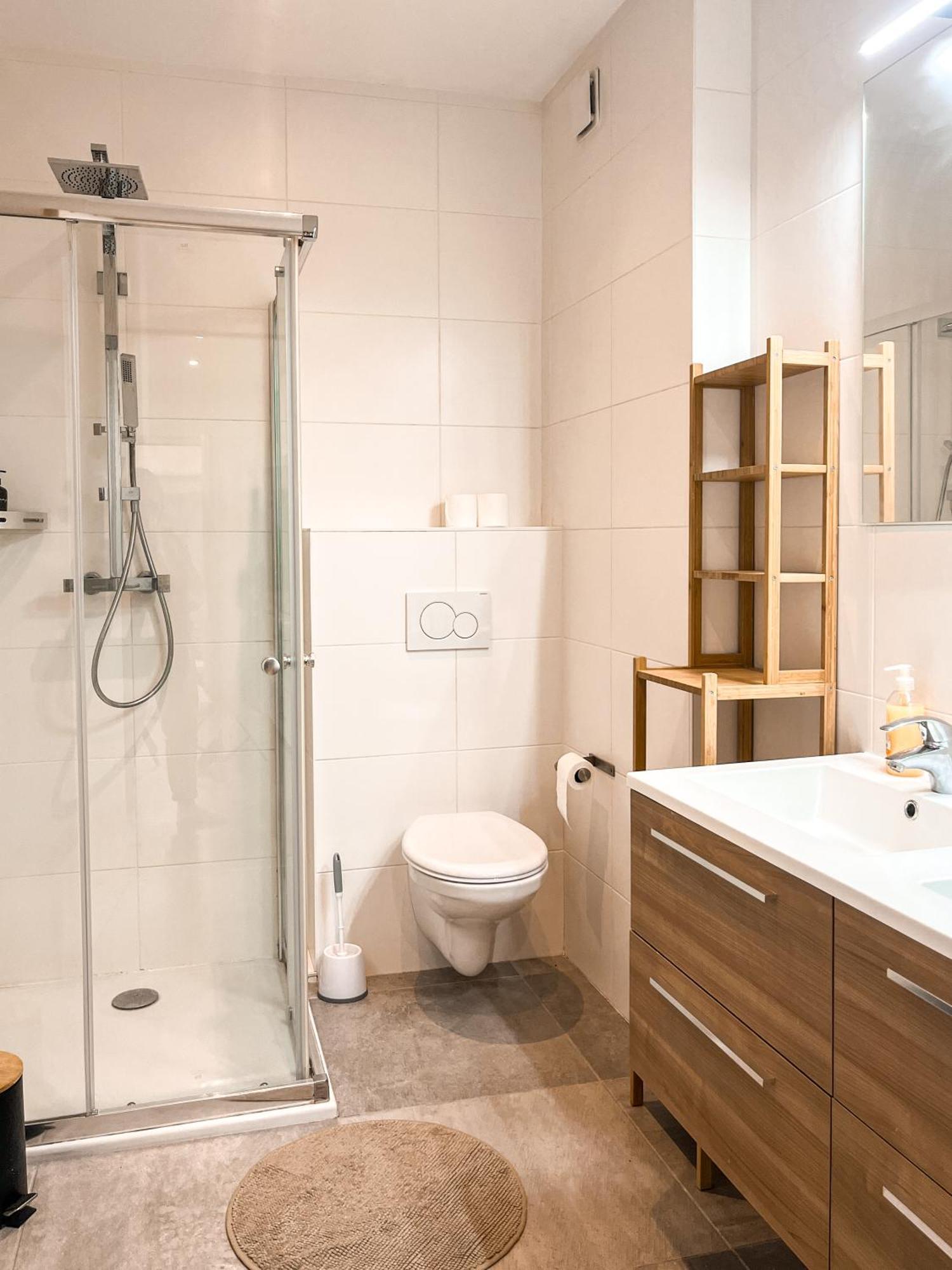 Apartment Le - T2 Cosy - Place Des Freres Lumiere Lyon