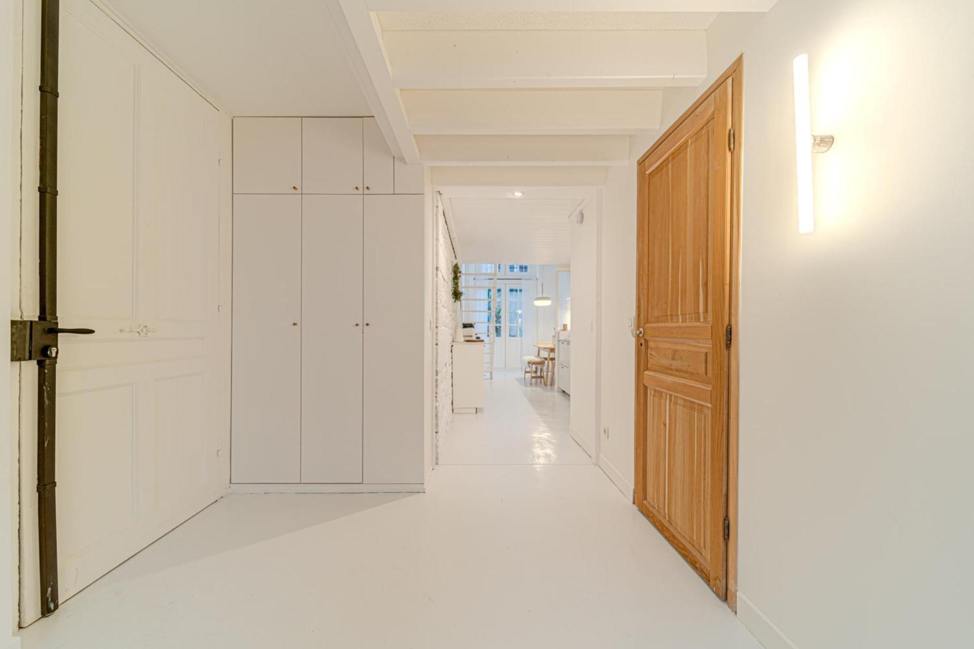 Charming Renovated Pied-a-terre Saxe Gambetta