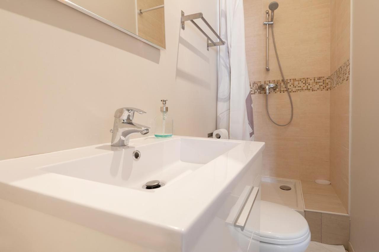 Guestready - Charming Studio For 2 Near The Metro Lyon