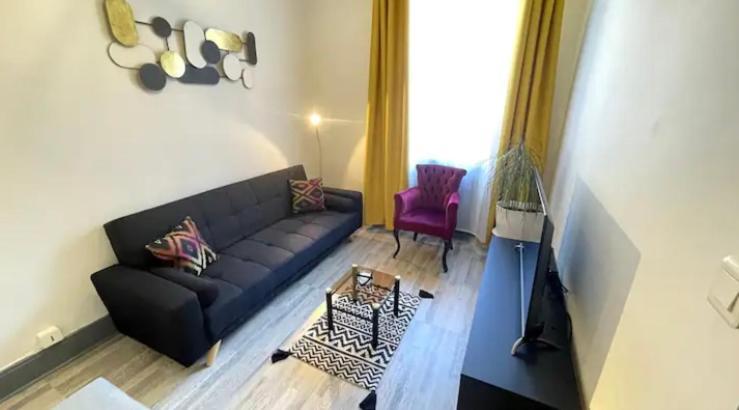 Chic & Elegance Centre Apartment