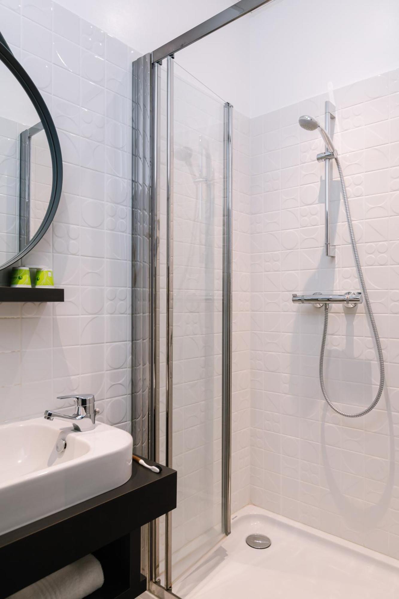 Hotel De Noailles 3*