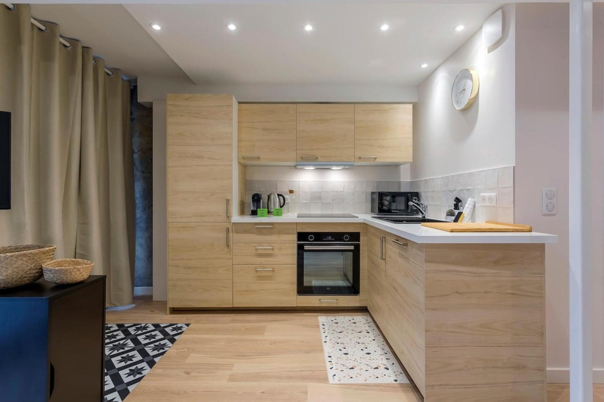 Charming Duplex Nest Newly Renovated * Lyon