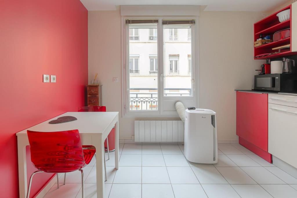 Fonctionnel Et Bien Situe, Coeur 6eme Appartement