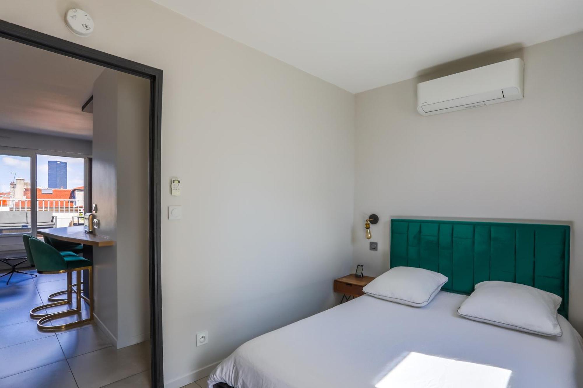 Au 7e Ciel - Terrasse 50m2, Parking, Clim * Lyon