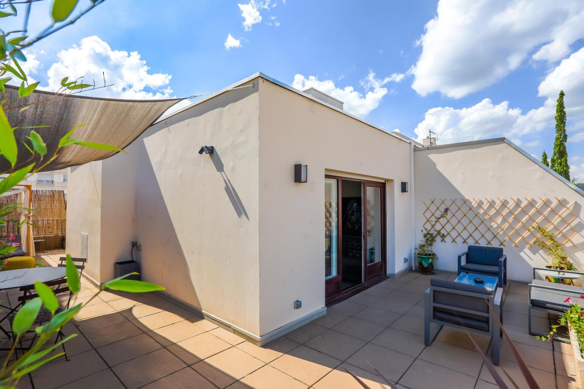 Apartment Au 7e Ciel - Terrasse 50m2, Parking, Clim Lyon