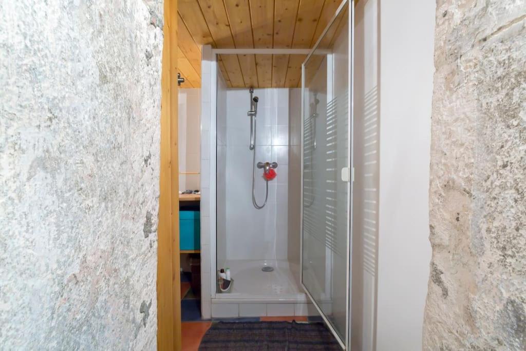 Appartement Beau Canut A Cote Du Gros Cailloux *