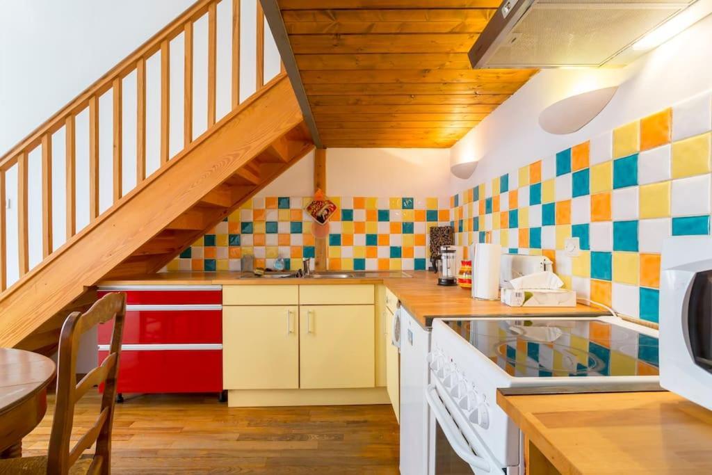 Beau Canut A Cote Du Gros Cailloux Appartement