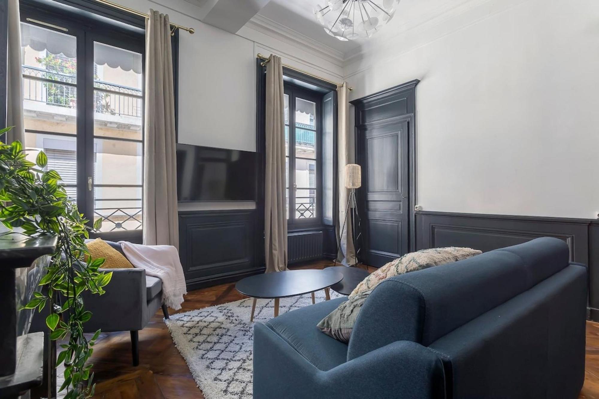 Hamac Jacobins Le Méritant 4 Personnes Appartement Lyon