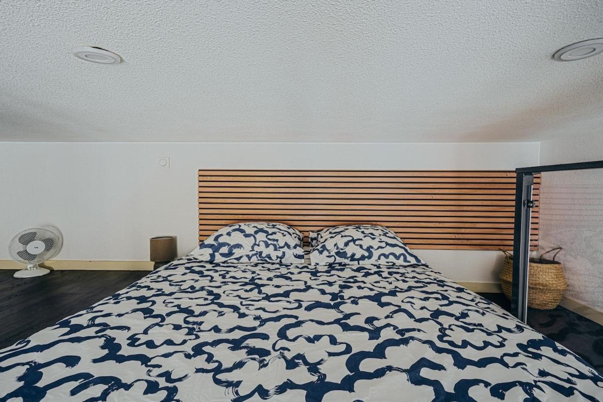 Dumas De Loire, 9 *