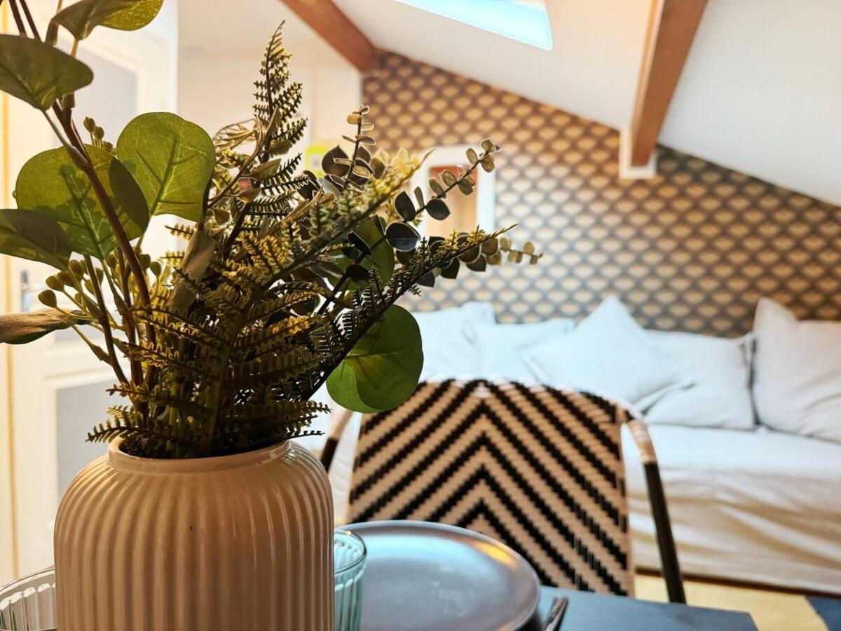 Willow Apartment