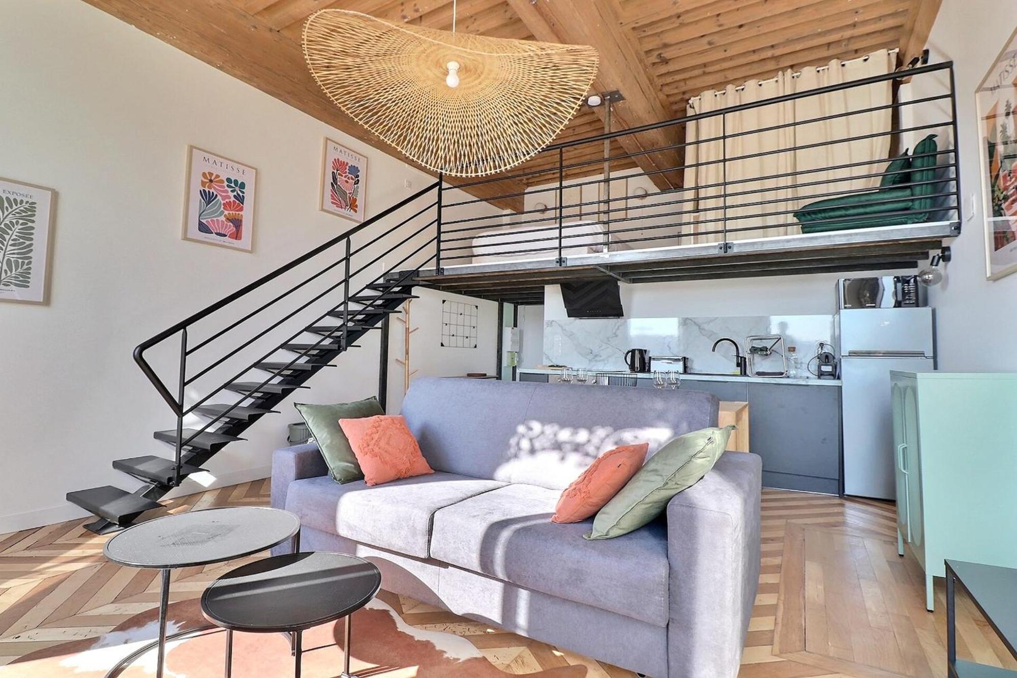 Charming With An Unobstructed View *