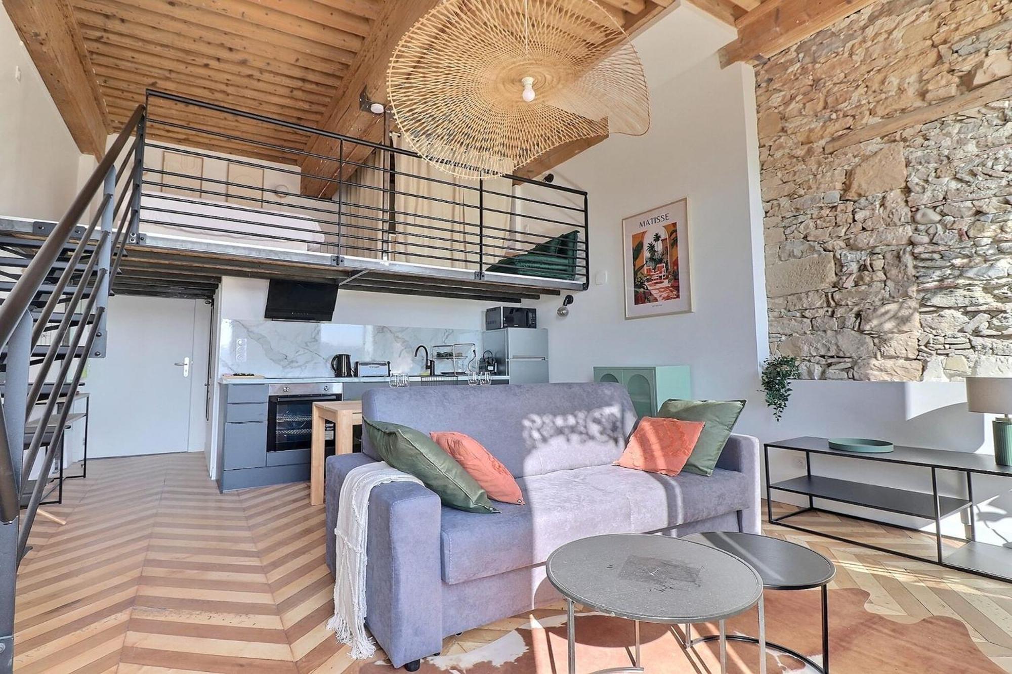 Charming With An Unobstructed View Lyon