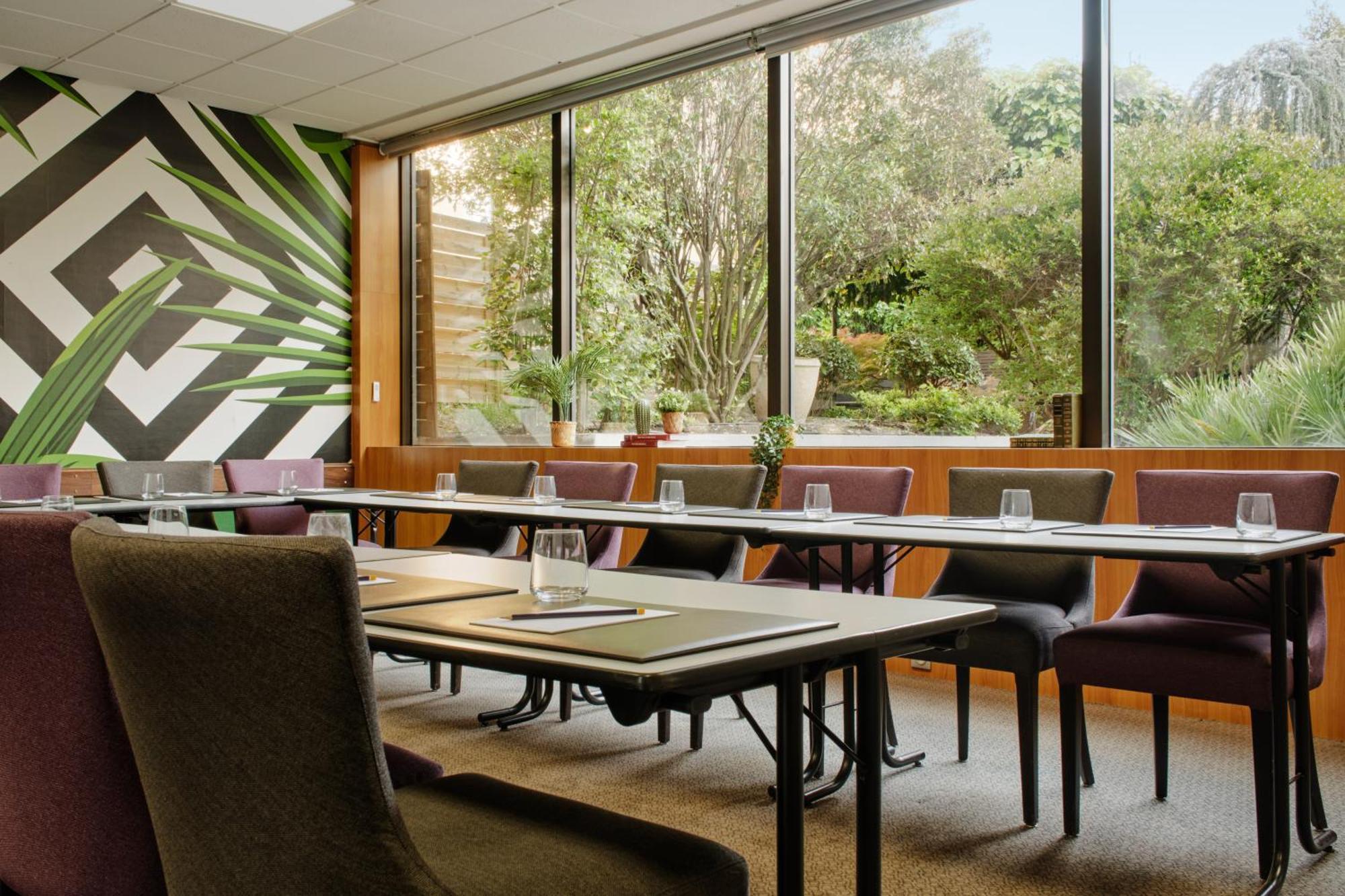 Hotel Chromatics & Restaurant Hill Club By Happyculture 3*