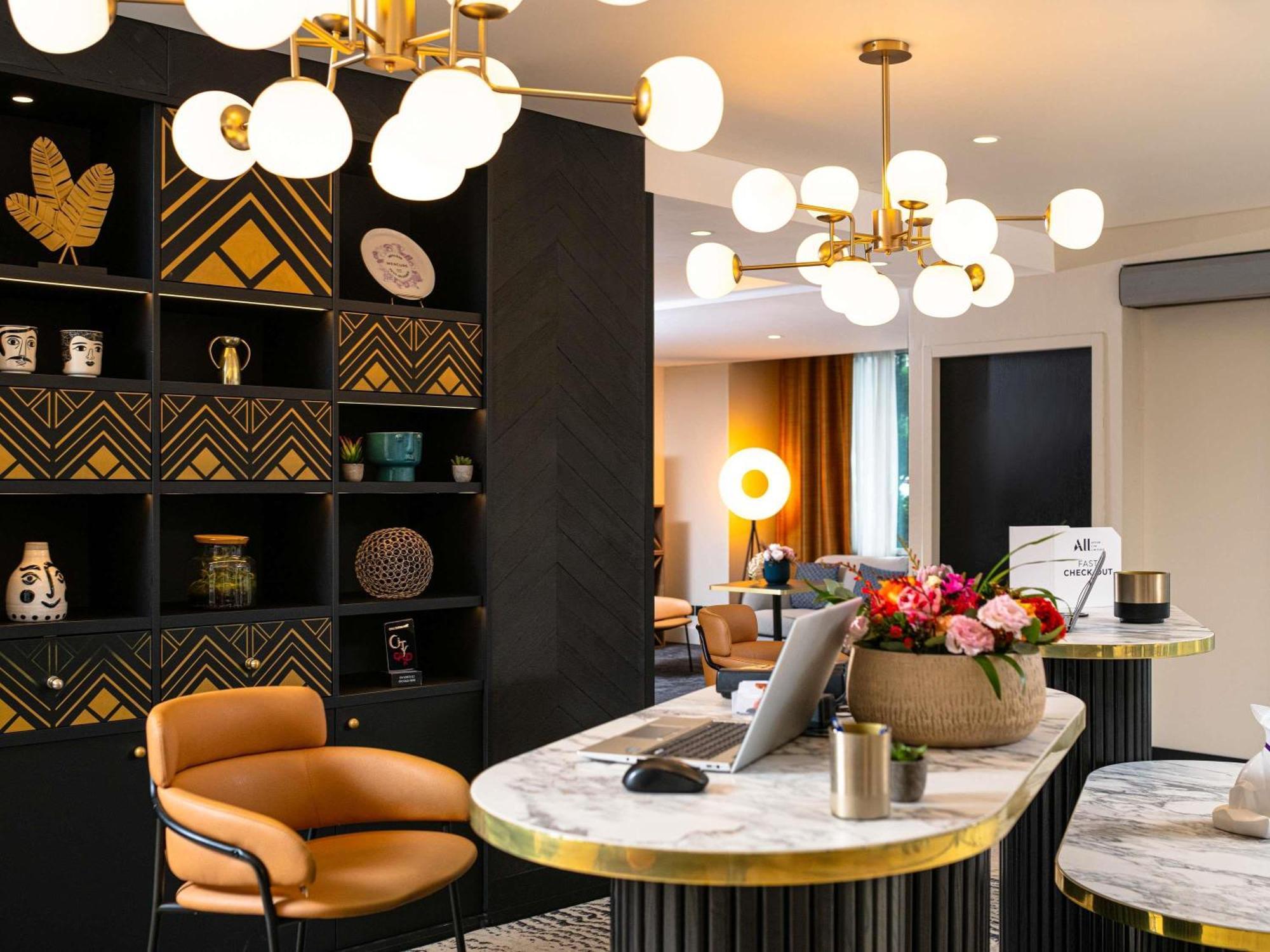 Mercure Centre Saxe Lafayette 4*